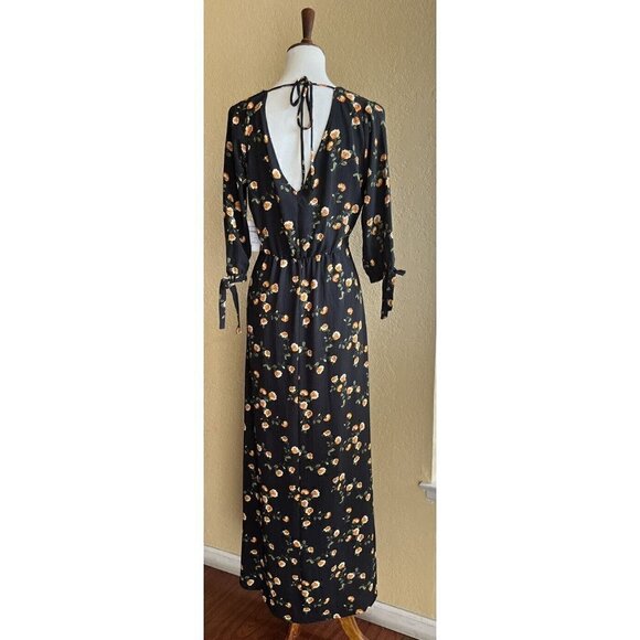 SUPERFOXX Womens Black Floral V-Neck Crepe Maxi Dress Size S NWT - Picture 3 of 12